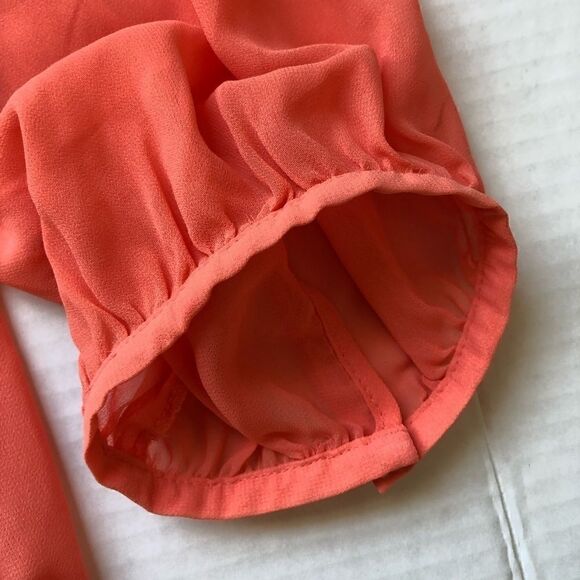 Covington size large petite ruffled bubble hem top - Picture 6 of 8